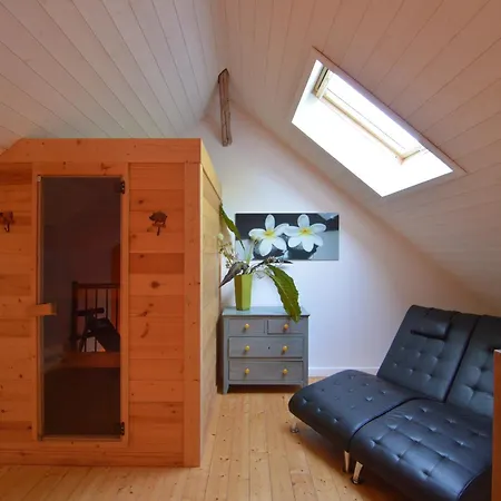 Close To The Robertville Lake, Cleaning Included *