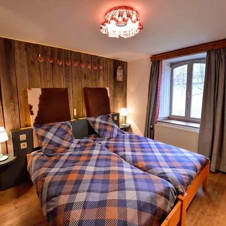 Close To The Robertville Lake, Cleaning Included Holiday home